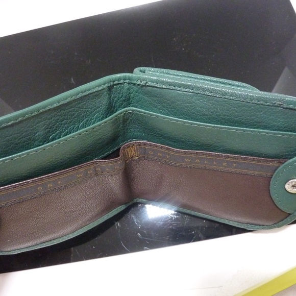 Taxi Wallet GREEN Soft Leather Compact Front Pocket Folding Wallet CARDS COIN - Picture 4 of 8